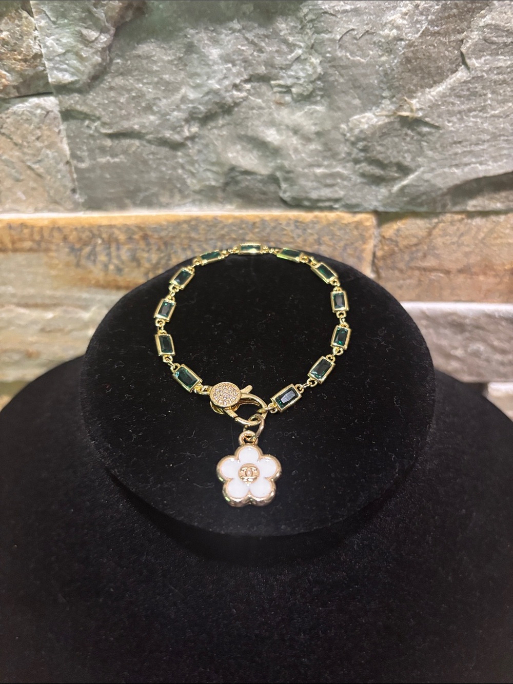 Gold Bracelet with Emerald Green Links and White CC Flower Charm